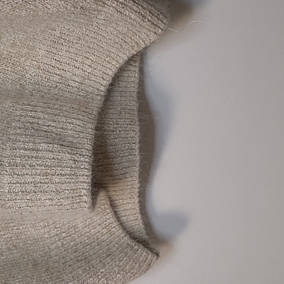 Jessica Womens Vintage Silk and Angora motif sweater Size Large - Picture 3 of 7